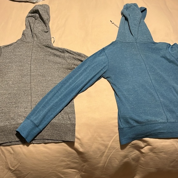 Ultr-thin Nike Zip-Up Hoodies, 2pk, Medium - Picture 9 of 11